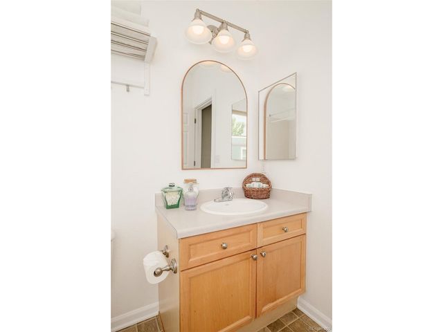2849 Syracuse Ct 240, Denver, CO 80238
