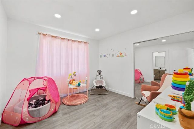 17441 Rayen Street, Sherwood Forest, CA 91325