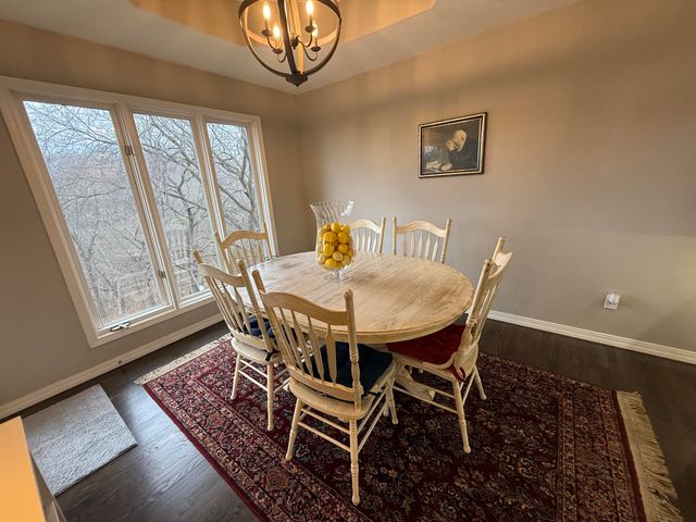 4900 S Bellhurst Avenue, Springfield, MO 65804