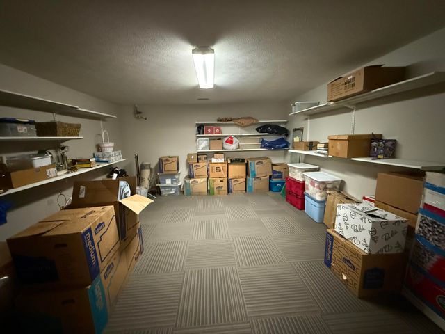 4900 S Bellhurst Avenue, Springfield, MO 65804