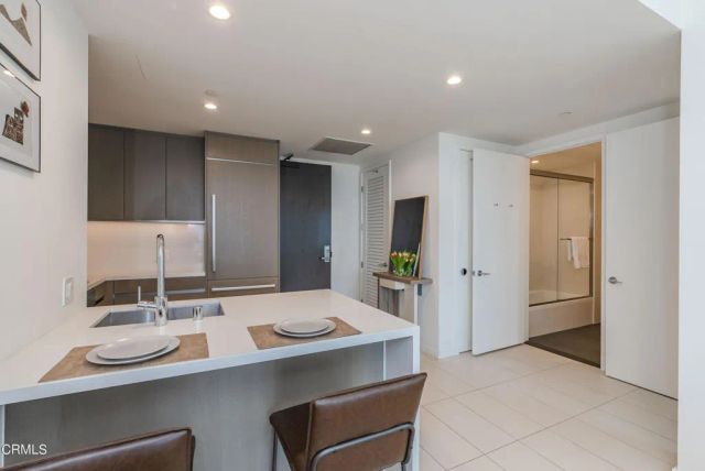 889 Francisco Street 802, Los Angeles, CA 90017