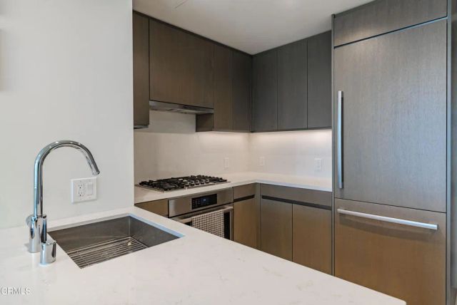 889 Francisco Street 802, Los Angeles, CA 90017
