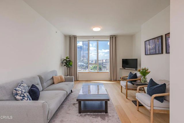 889 Francisco Street 802, Los Angeles, CA 90017