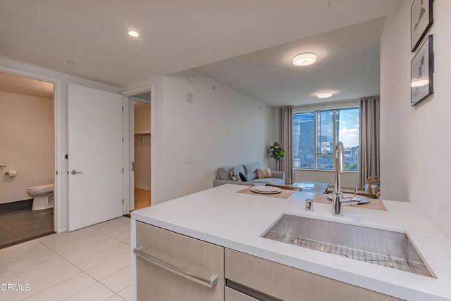 889 Francisco Street 802, Los Angeles, CA 90017