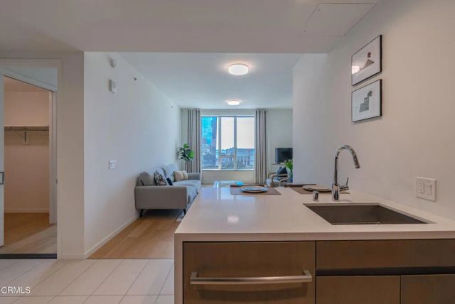 889 Francisco Street 802, Los Angeles, CA 90017