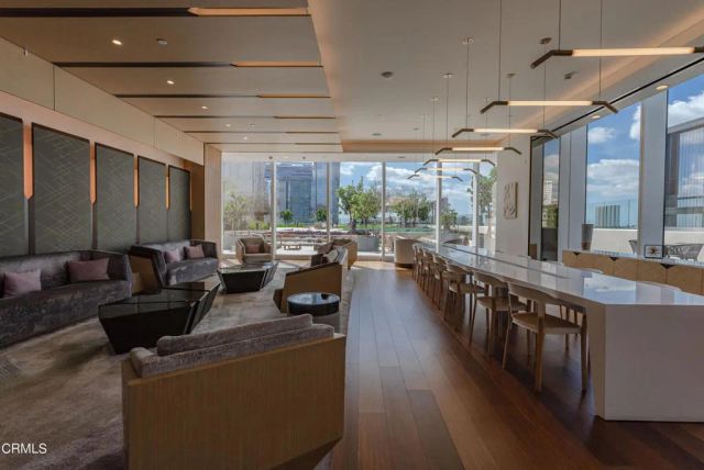 889 Francisco Street 802, Los Angeles, CA 90017
