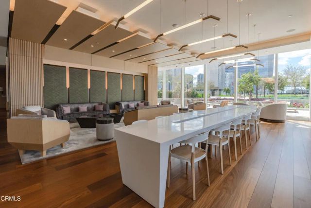889 Francisco Street 802, Los Angeles, CA 90017