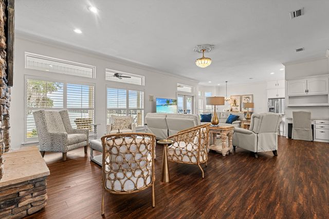 101 Harbour Pointe Drive, Lynn Haven, FL 32444