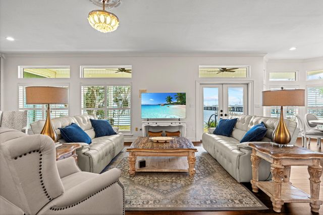 101 Harbour Pointe Drive, Lynn Haven, FL 32444