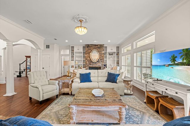 101 Harbour Pointe Drive, Lynn Haven, FL 32444