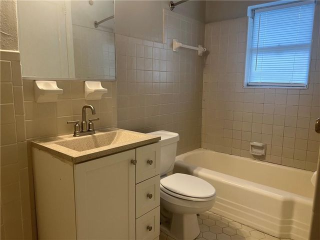 625 Simmons Street, Gainesville, GA 30501