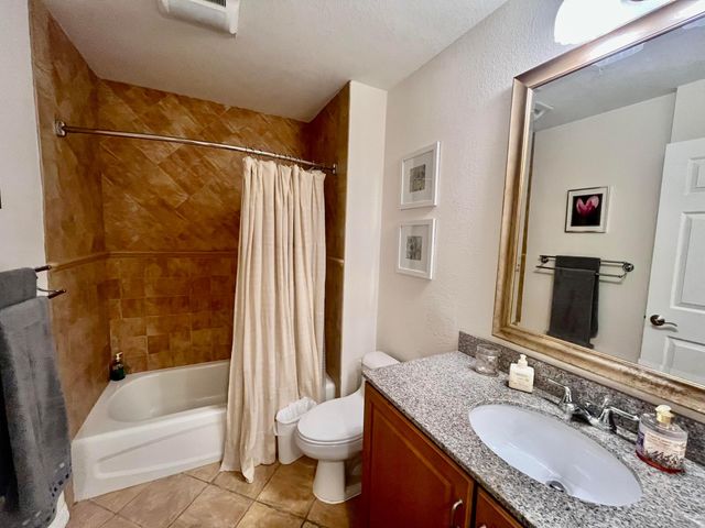 370 GOLFVIEW Road 302, North Palm Beach, FL 33408