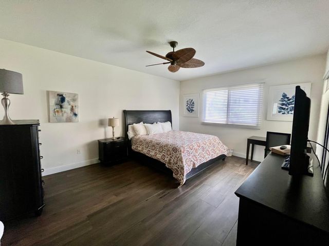 370 GOLFVIEW Road 302, North Palm Beach, FL 33408