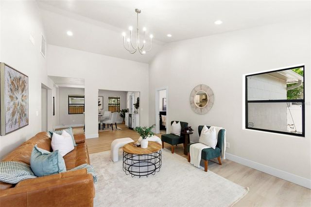 5124 N RIDGE STREET N, St Petersburg, FL 33709