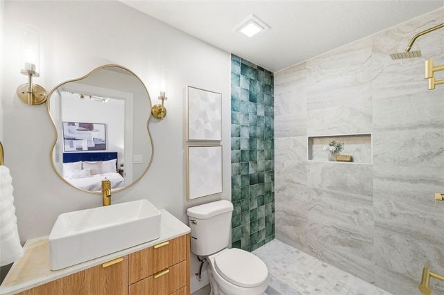 5124 N RIDGE STREET N, St Petersburg, FL 33709