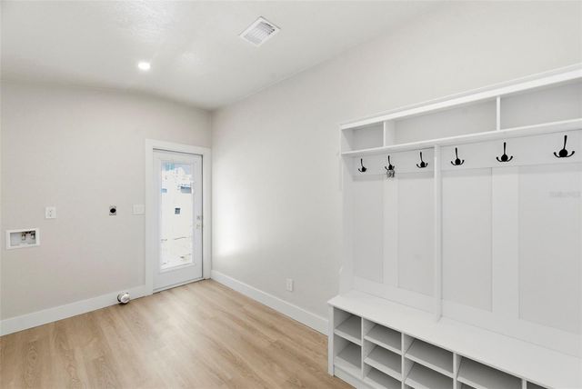 5124 N RIDGE STREET N, St Petersburg, FL 33709