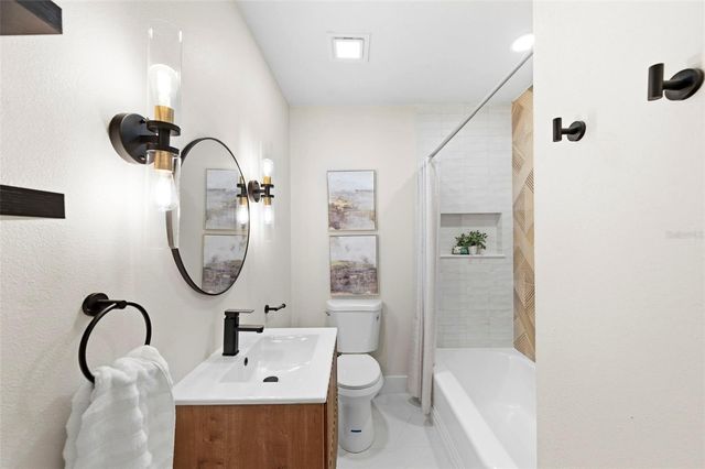 5124 N RIDGE STREET N, St Petersburg, FL 33709