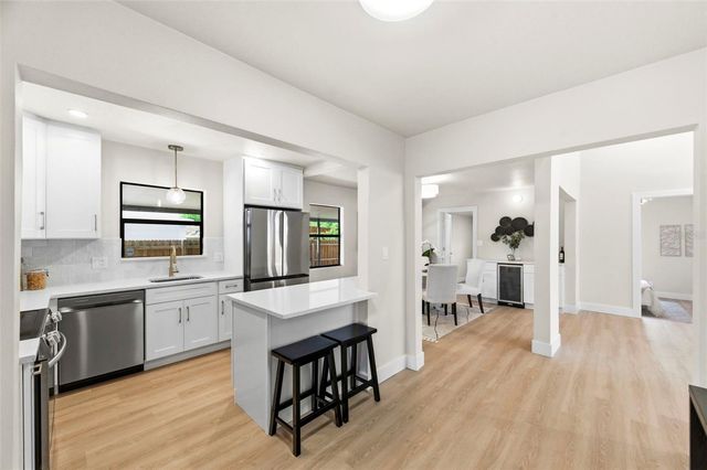 5124 N RIDGE STREET N, St Petersburg, FL 33709