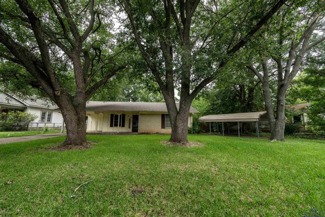 819 Carlisle Dr, Kilgore, TX 75662