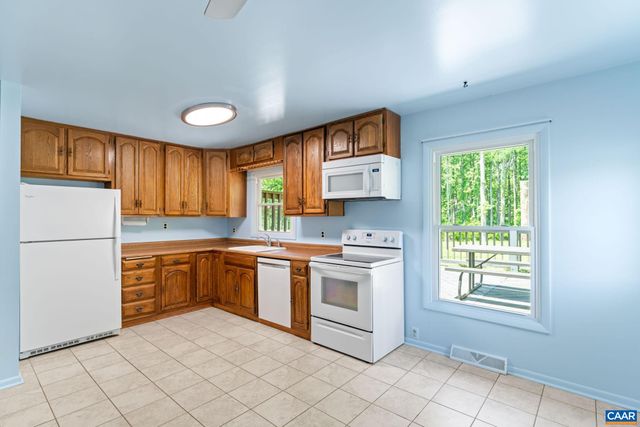 355 WHITETHORN CT, Ruckersville, VA 22968