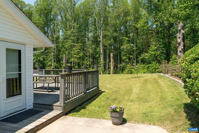 355 WHITETHORN CT, Ruckersville, VA 22968