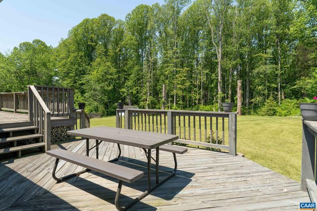 355 WHITETHORN CT, Ruckersville, VA 22968