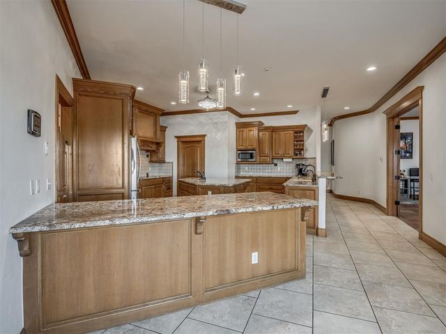 5001 Carrington Place, Oklahoma City, OK 73131