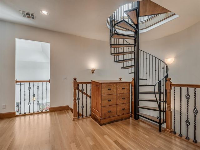 5001 Carrington Place, Oklahoma City, OK 73131