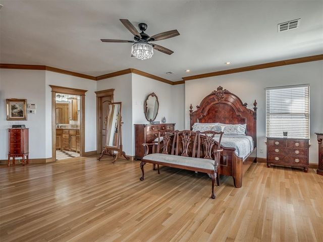 5001 Carrington Place, Oklahoma City, OK 73131