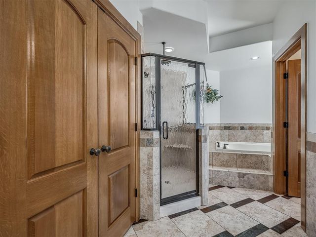 5001 Carrington Place, Oklahoma City, OK 73131