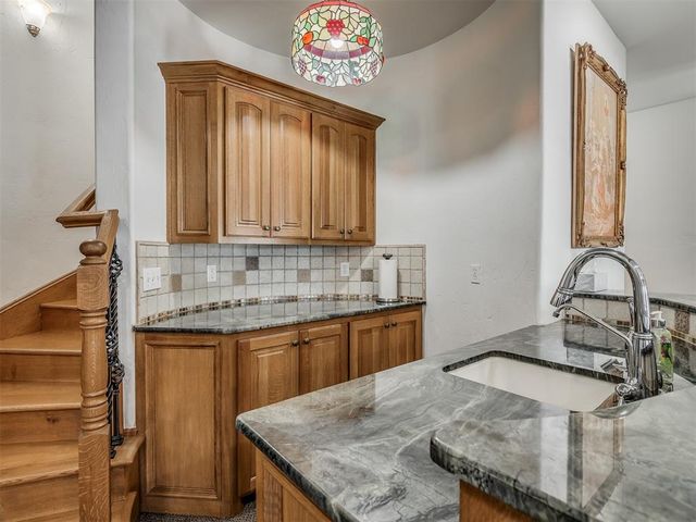 5001 Carrington Place, Oklahoma City, OK 73131