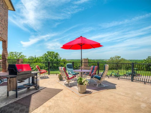5001 Carrington Place, Oklahoma City, OK 73131
