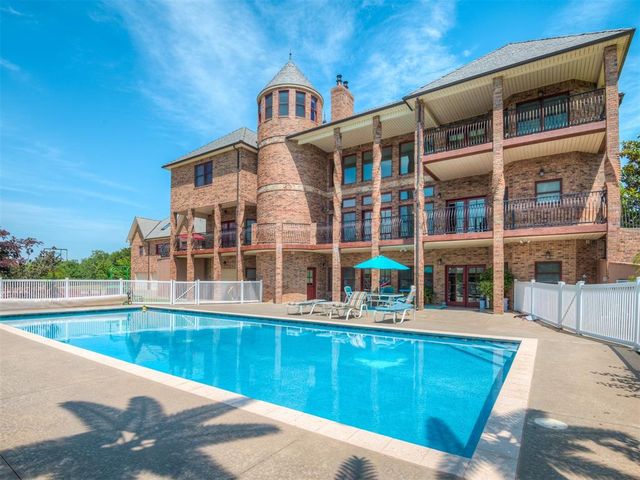 5001 Carrington Place, Oklahoma City, OK 73131