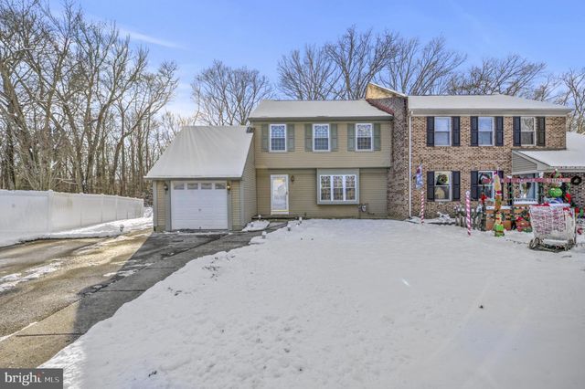 30 OAK FOREST DR, Sicklerville, NJ 08081