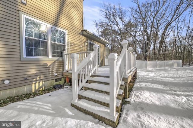 30 OAK FOREST DR, Sicklerville, NJ 08081