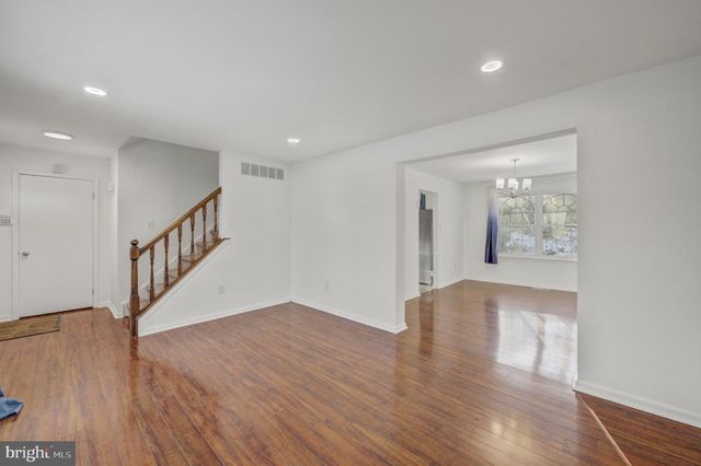 30 OAK FOREST DR, Sicklerville, NJ 08081