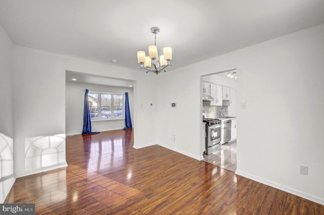 30 OAK FOREST DR, Sicklerville, NJ 08081