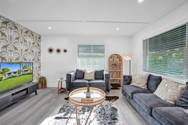 251 NE 17TH Street, Delray Beach, FL 33444