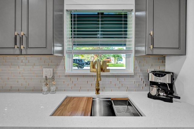 251 NE 17TH Street, Delray Beach, FL 33444
