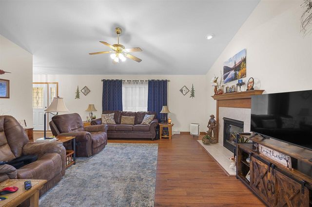 W966 North Drive, Brodhead, WI 53520