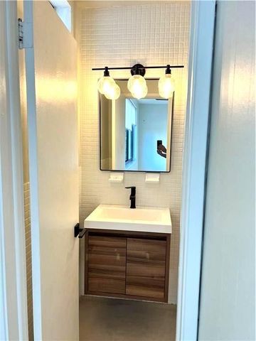 1541 Cordova Road 205, Fort Lauderdale, FL 33316