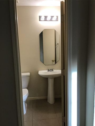 19818 Twisted Creek Drive, Tomball, TX 77375