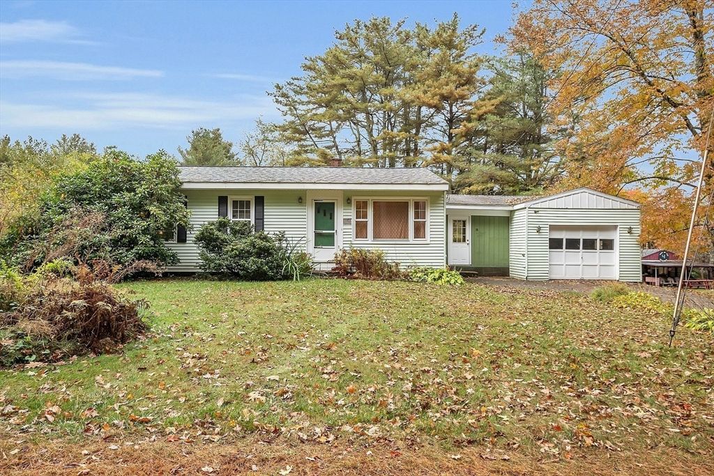 38 S Spencer Rd, Spencer, MA 01562