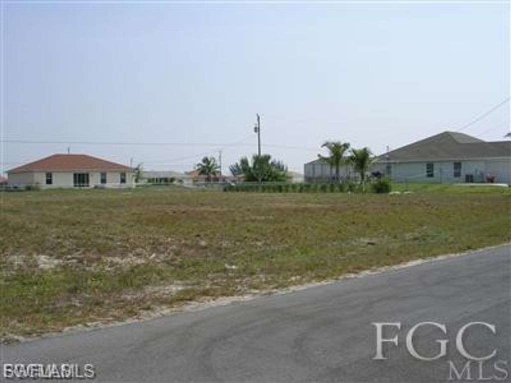 2701 NW 7th TER, CAPE CORAL, FL 33993 — photo 3