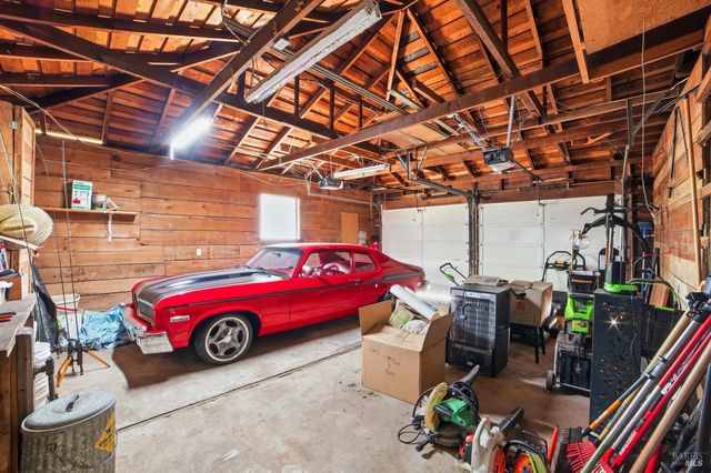 644 Piezzi Rd, Santa Rosa, CA 95401