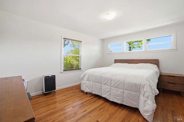 644 Piezzi Rd, Santa Rosa, CA 95401