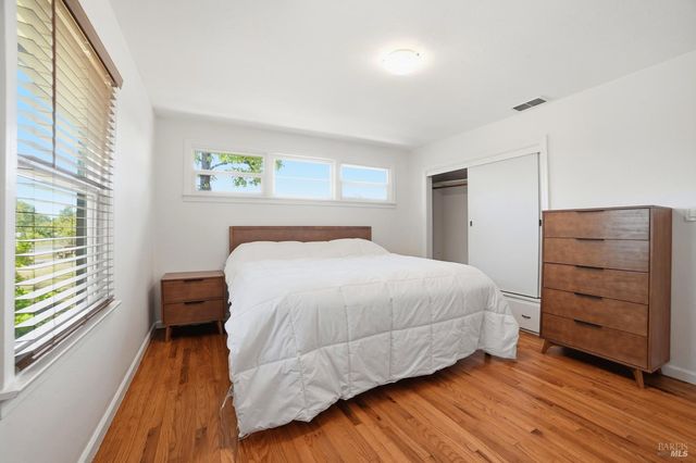 644 Piezzi Rd, Santa Rosa, CA 95401