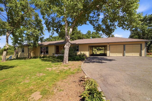 644 Piezzi Rd, Santa Rosa, CA 95401
