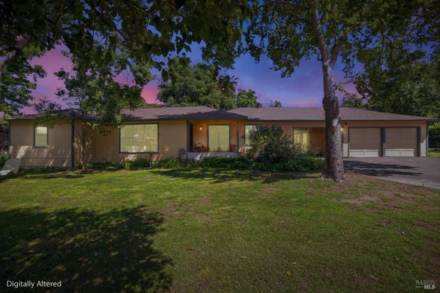 644 Piezzi Rd, Santa Rosa, CA 95401