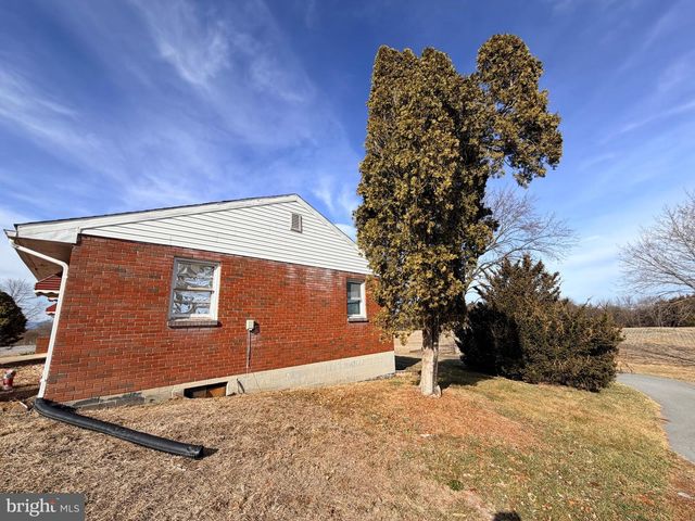 3891 COSEYTOWN ROAD, Greencastle, PA 17225